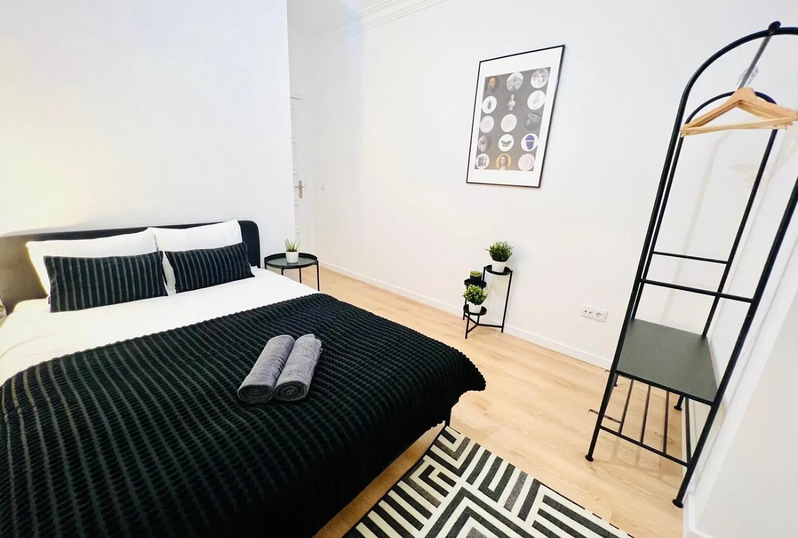 Top Central Lisbon Rooms, Ideal Location For Tourists