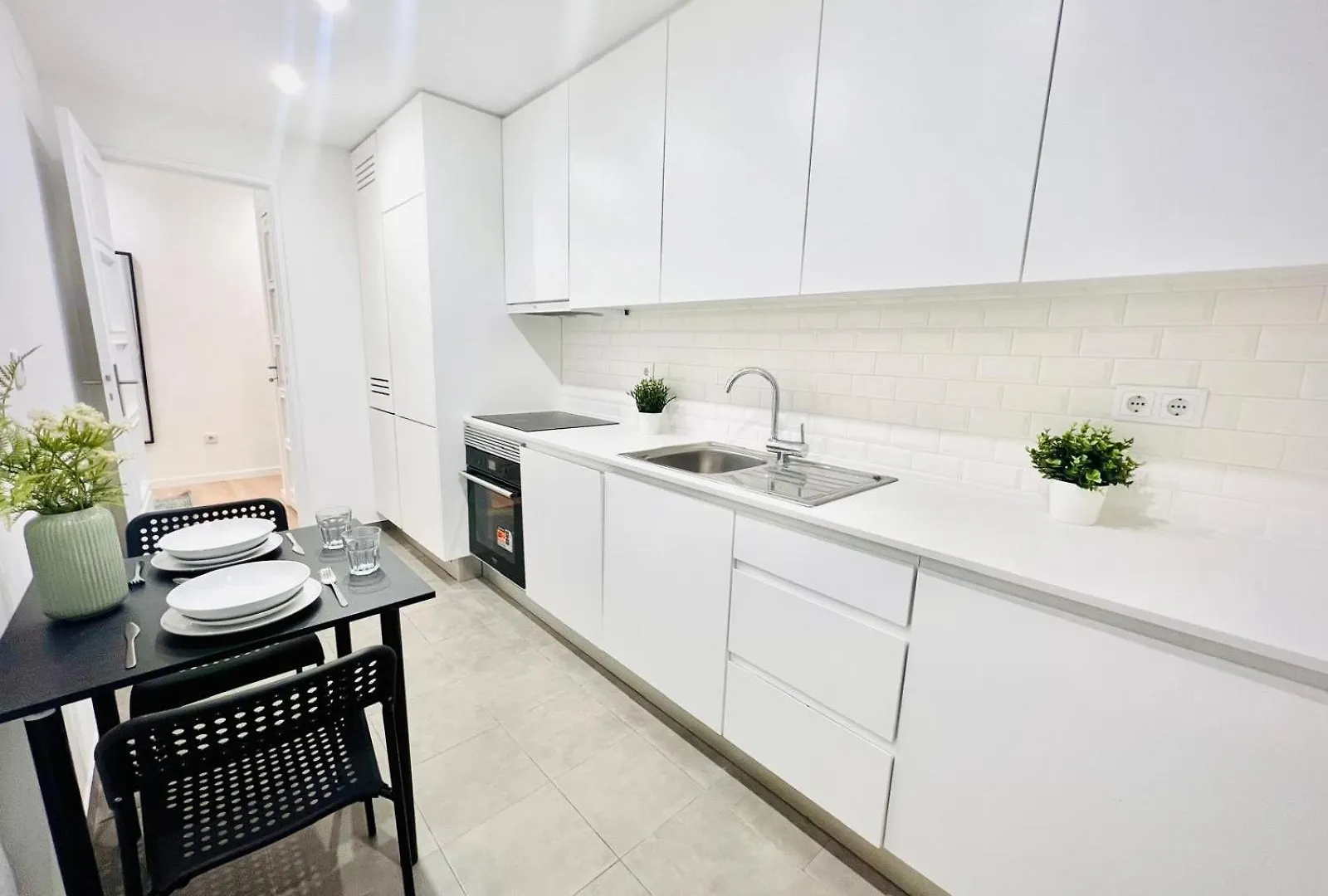 Top Central Lisbon Rooms, Ideal Location For Tourists