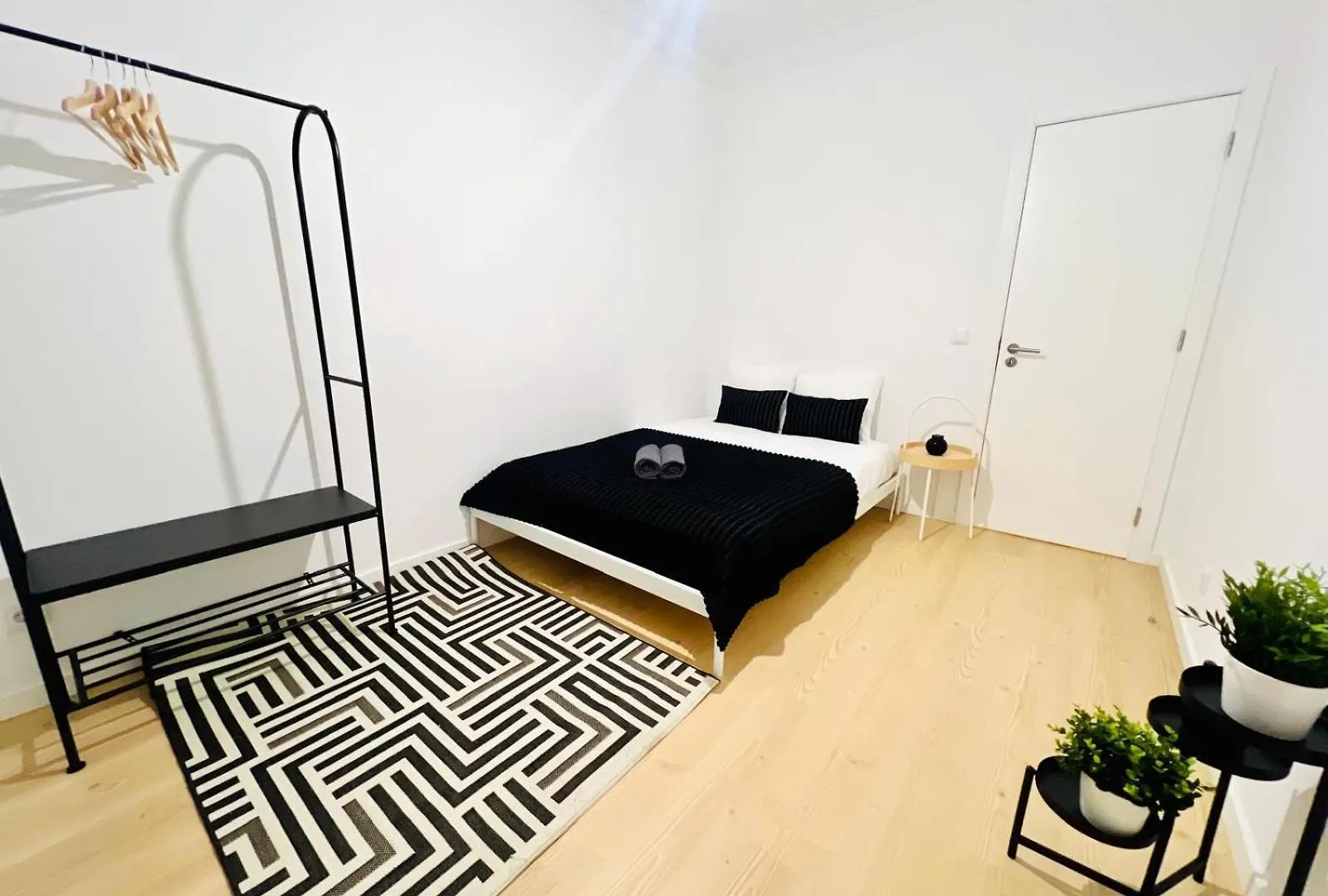 Vandrarhem Top Central Lisbon Rooms, Ideal Location For Tourists